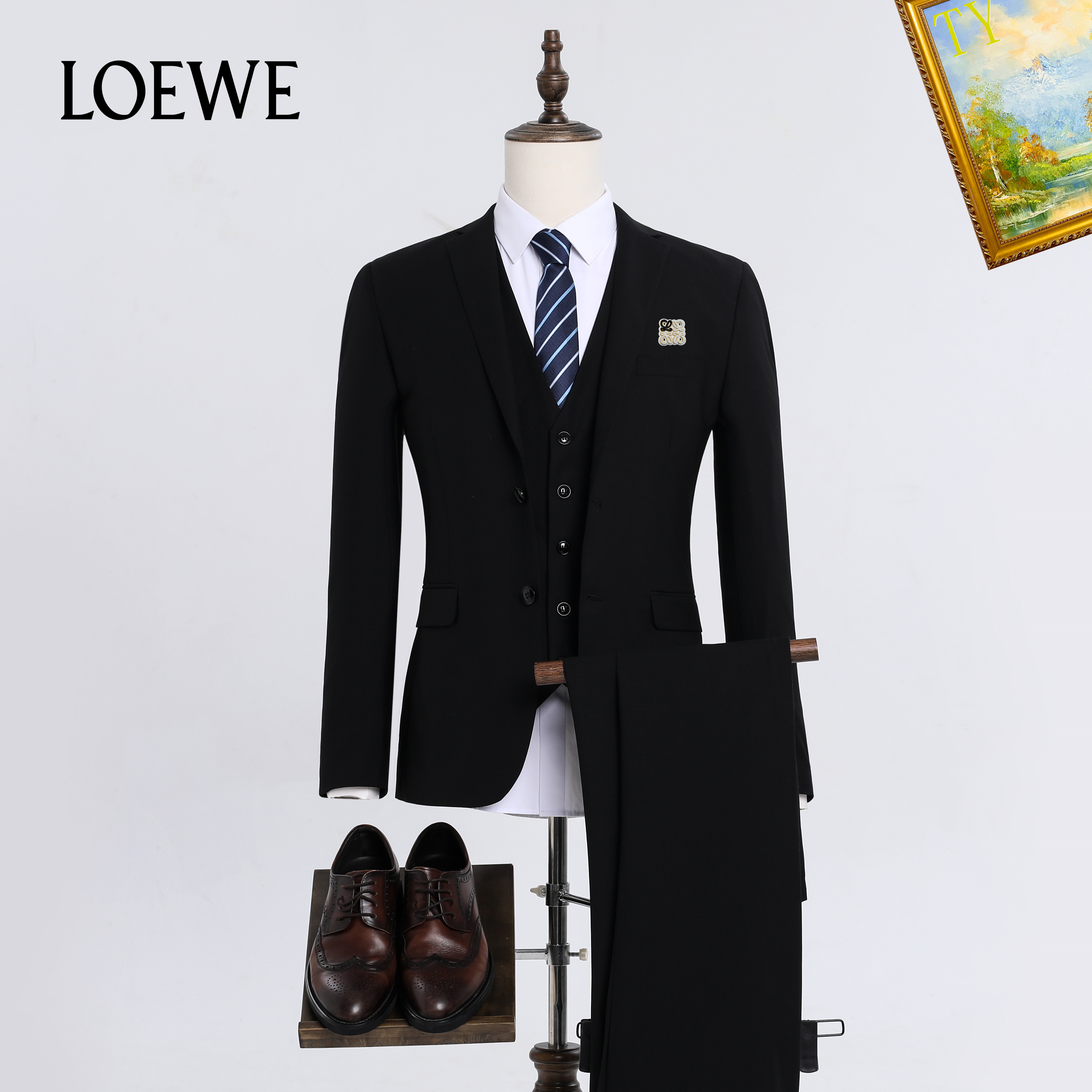 Loewe Business Suit